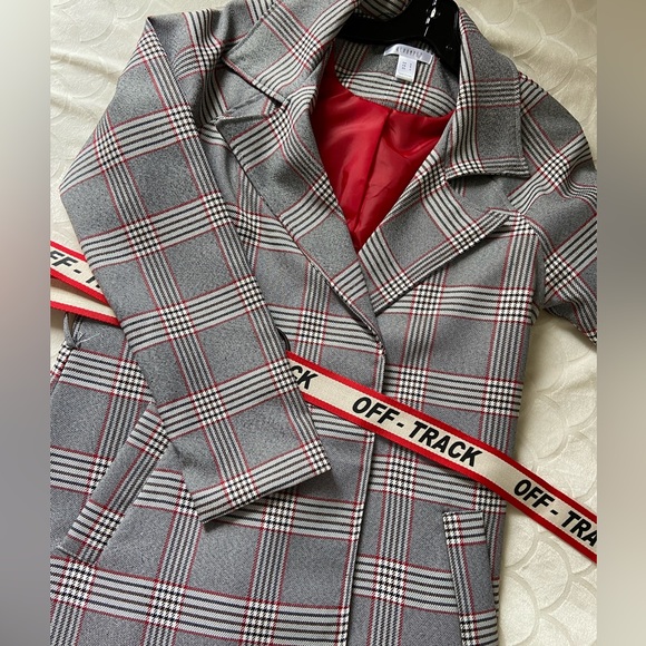 Plaid fall Overcoat/ Trenchcoat - Picture 1 of 4